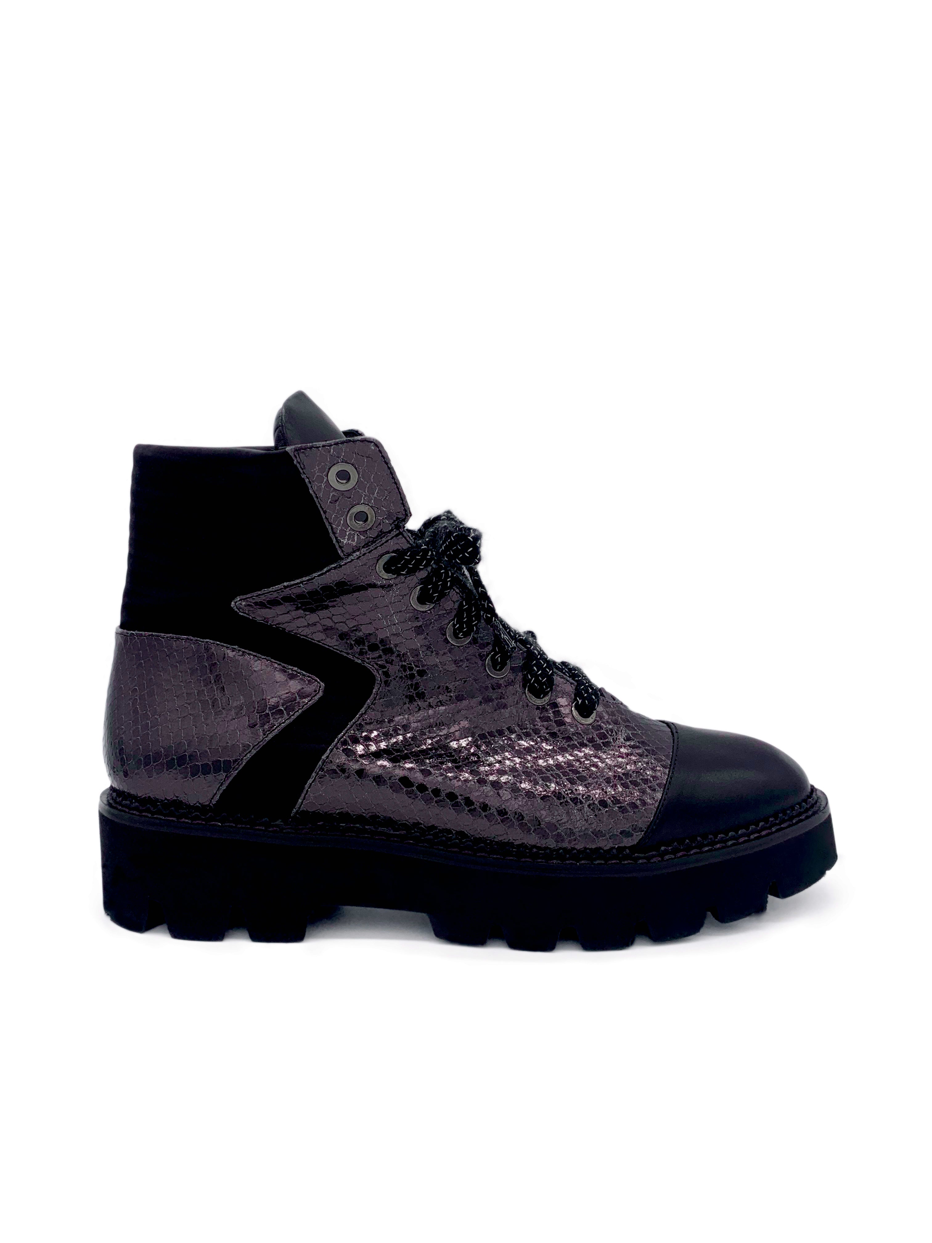 NEEDLE COMBAT BOOT
