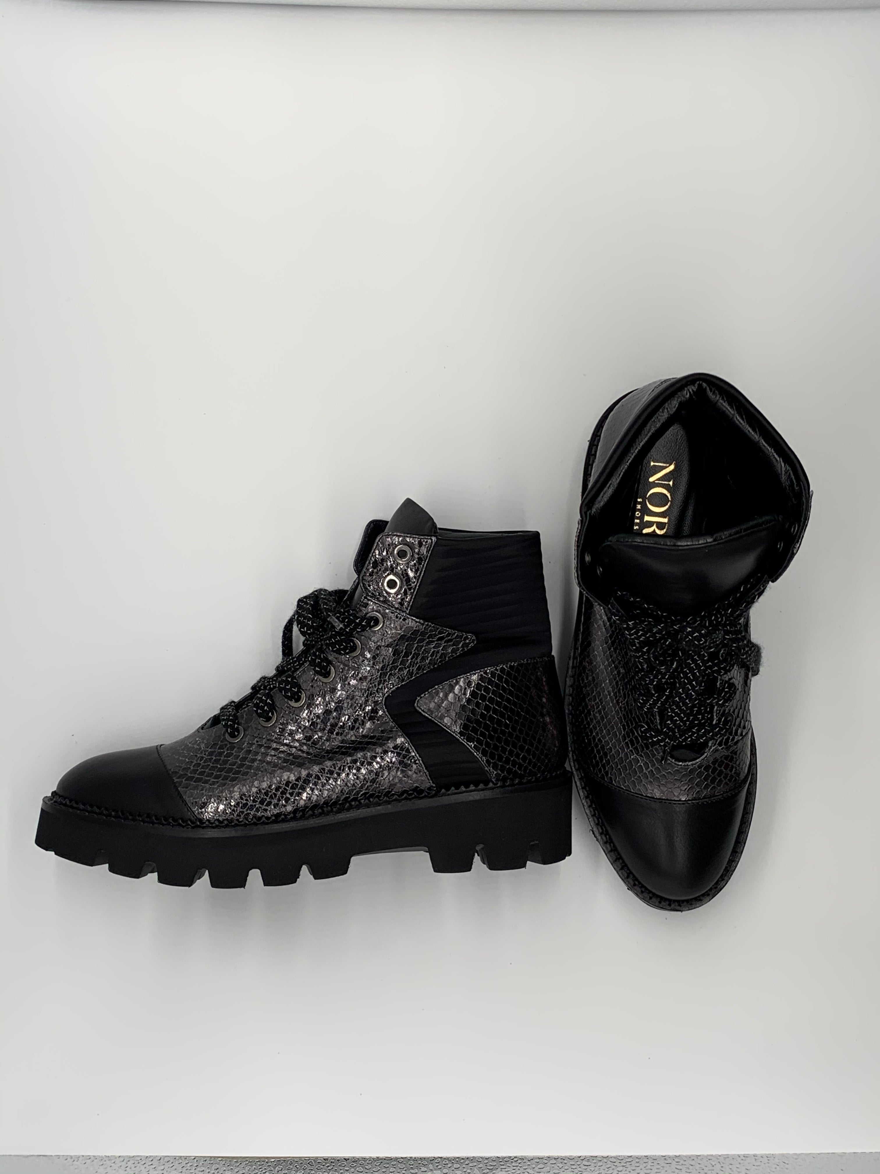 NEEDLE COMBAT BOOT